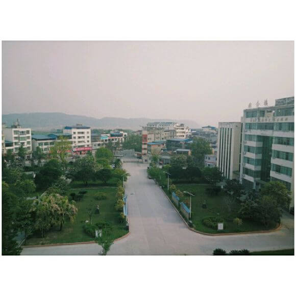 射洪縣柳樹(shù)中學(xué)校園風(fēng)采