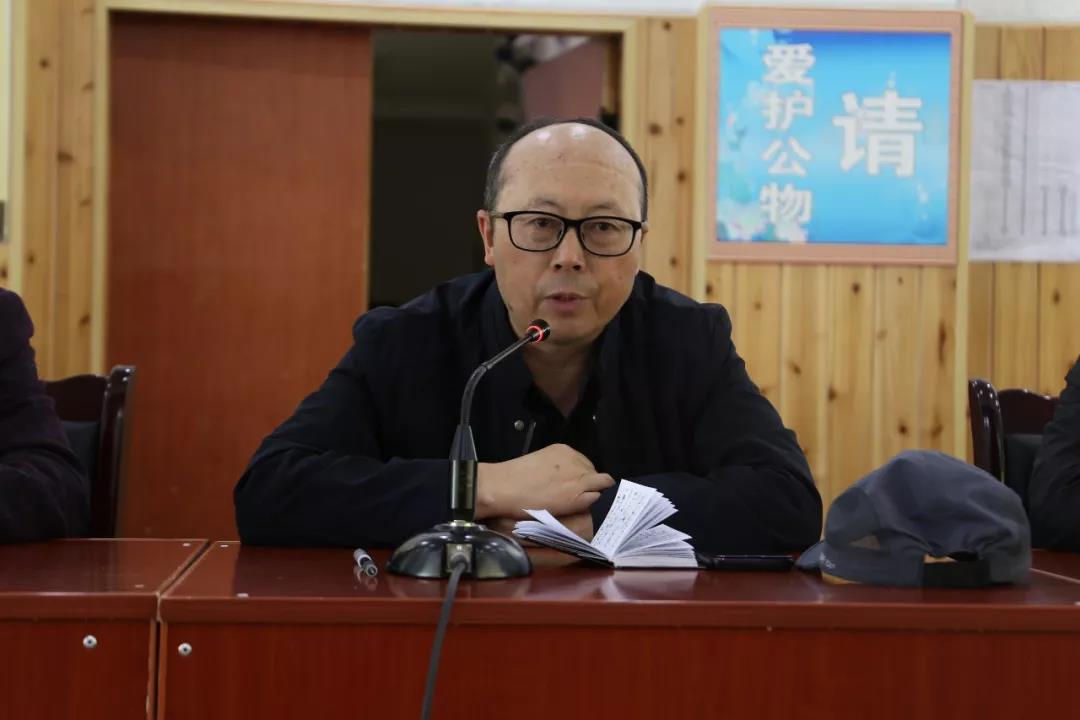 康定中學(xué)黨委召開(kāi)慶祝建黨98周年暨表彰大會(huì)