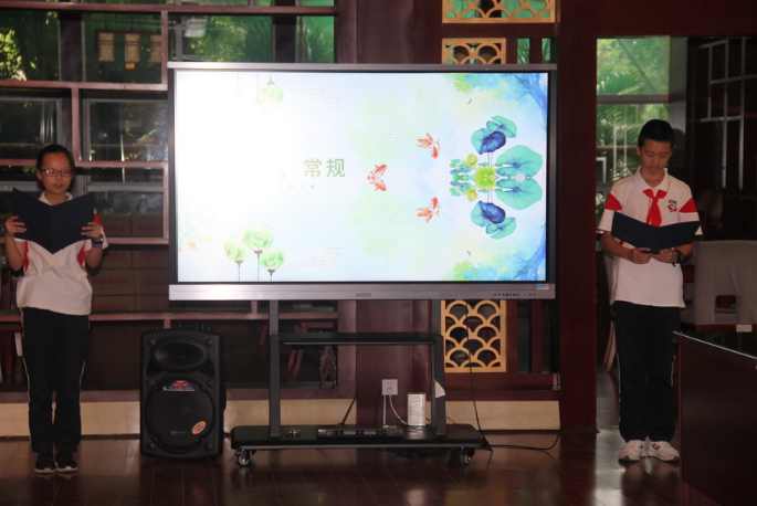 成都七中2021屆、2020屆班委工作總結(jié)會(huì)