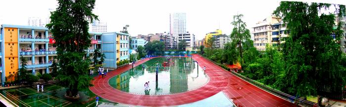成都石室聯(lián)合中學地理位置在哪兒？