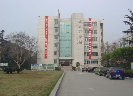四川師范大學(xué)附屬中學(xué)師資力量怎么樣？