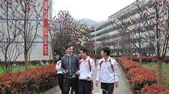 高縣中學怎么樣、好不好？