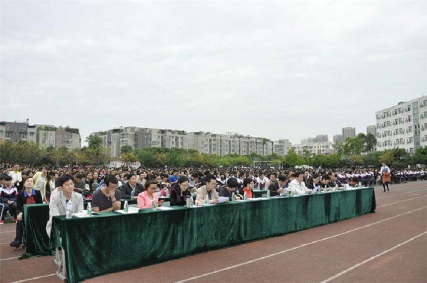 龍泉二中怎么樣、好不好？