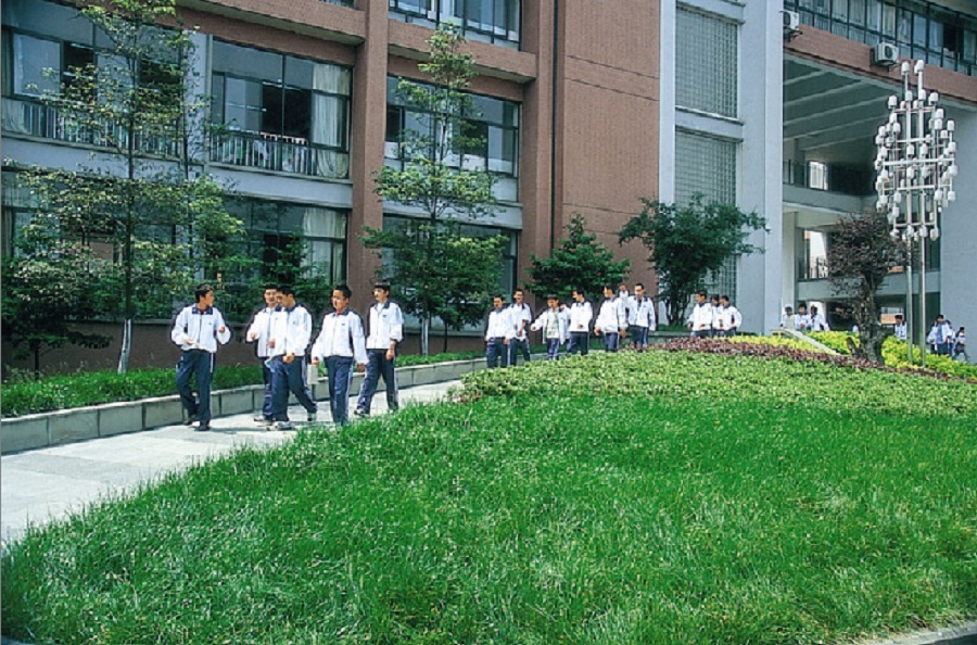 雙流中學實驗學校課程設置是什么樣的？