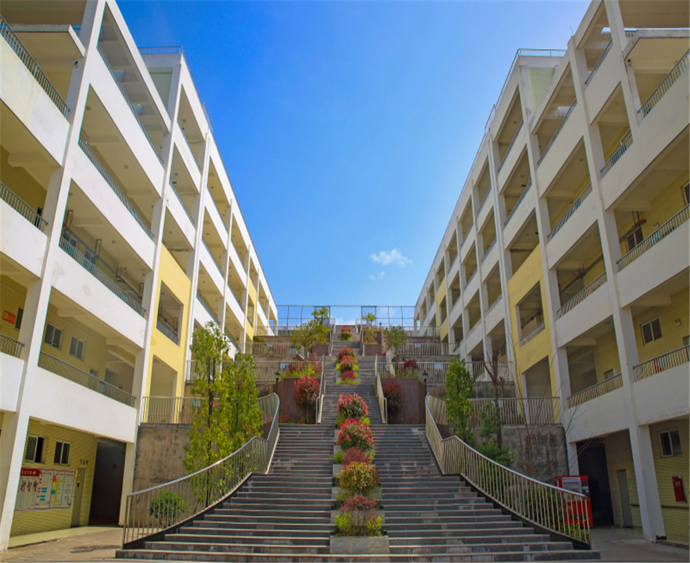廣元市八二一中學2020年招生計劃公布了嗎？