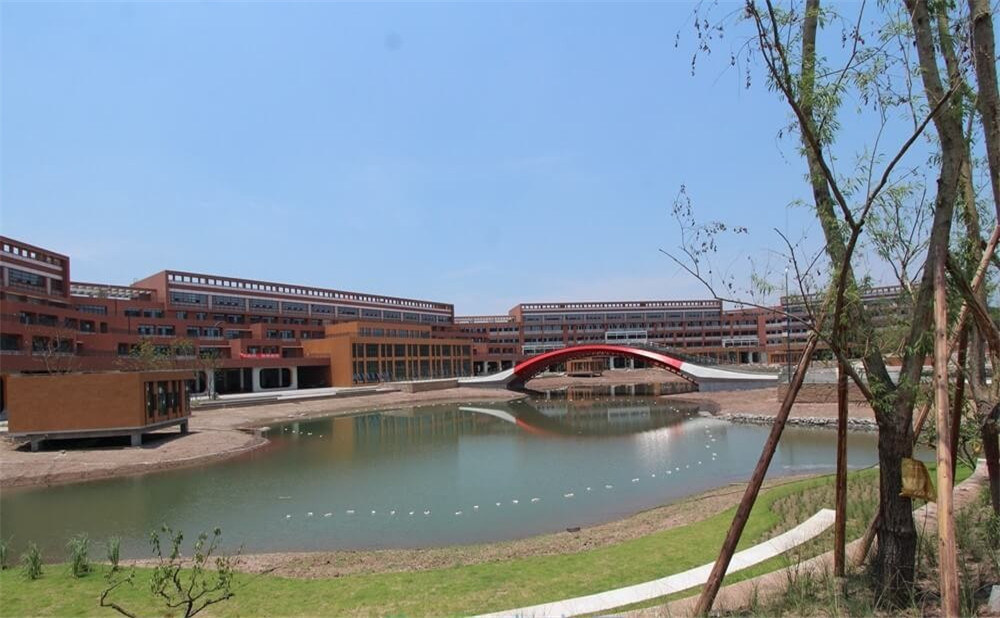 自貢市外國語中學(xué)2020年的招生簡章公布了嗎？