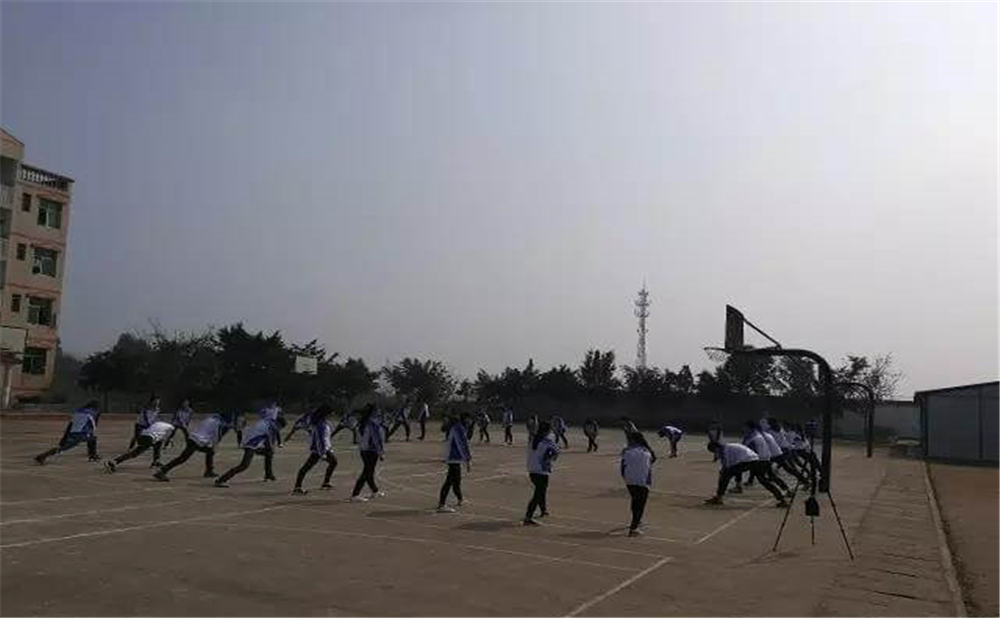 內(nèi)江市第十一中學2020年中考錄取分數(shù)線多少分？