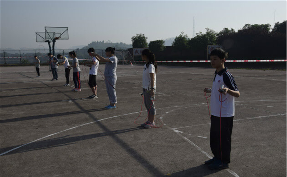 內(nèi)江第三中學學校環(huán)境怎么樣？