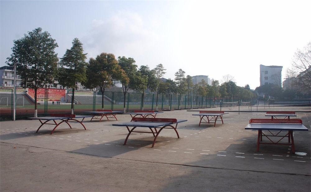 廣安代市中學(xué)的詳細(xì)地址在什么地方？