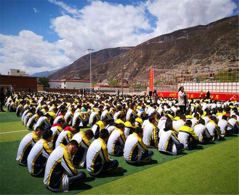 巴塘縣中學2020年招生計劃公布了嗎？