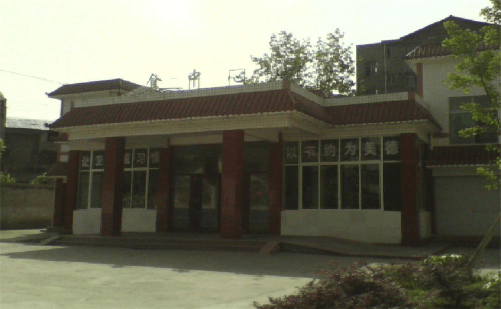 蓬安縣楊家中學學校環(huán)境怎么樣？