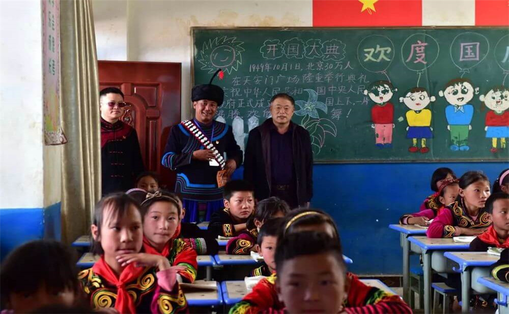 鹽源縣民族中學(xué)的升學(xué)率怎么樣？