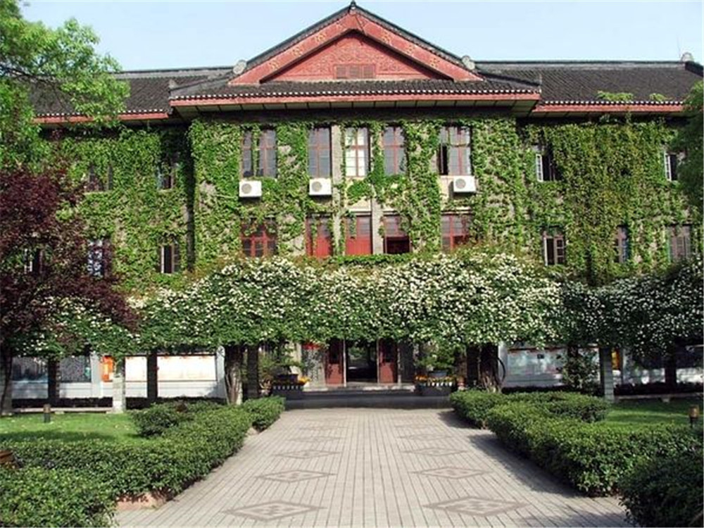 成都市田家炳中學的升學率怎么樣？