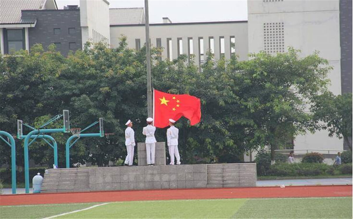 石室白馬中學高中部的錄取分數(shù)是多少？