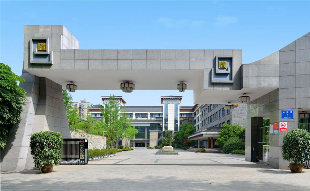 成都市西北中學的高考升學率是多少？