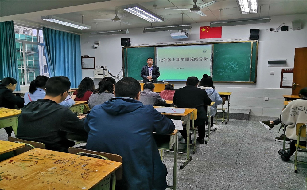 棠湖中學(xué)老師怎么樣？