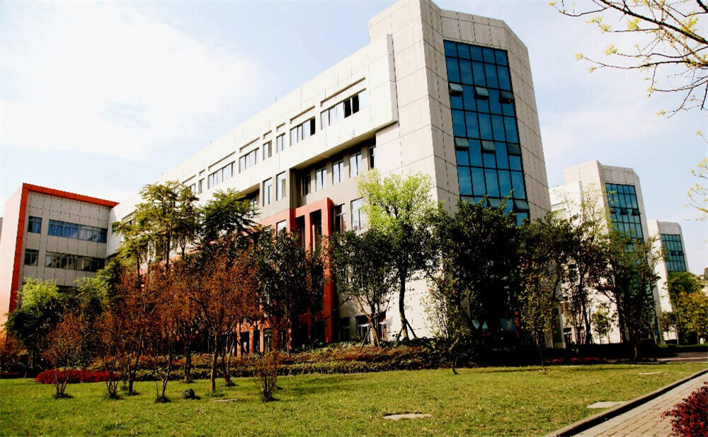 成都航天中學(xué)2020年招生標(biāo)準(zhǔn)在哪兒看？