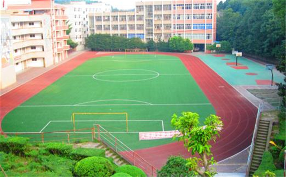 簡陽實驗中學(xué)的高中住宿怎么樣？