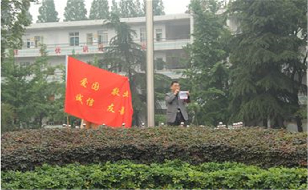 郫縣二中近三年錄取分數(shù)線是多少？