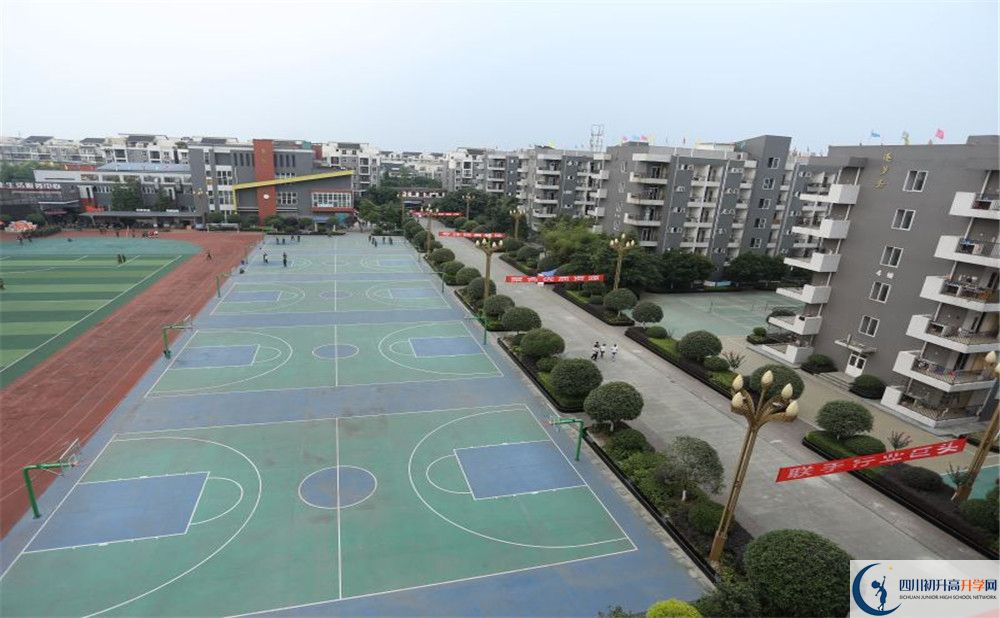 大彎中學的老師好不好？