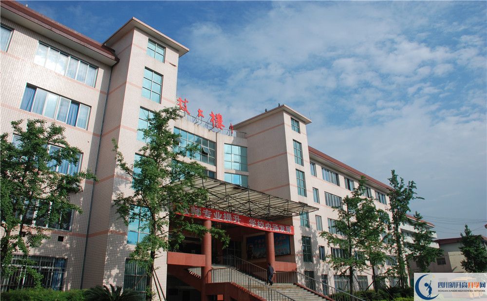 雙流中學高中歷年來的分數(shù)線是多少？