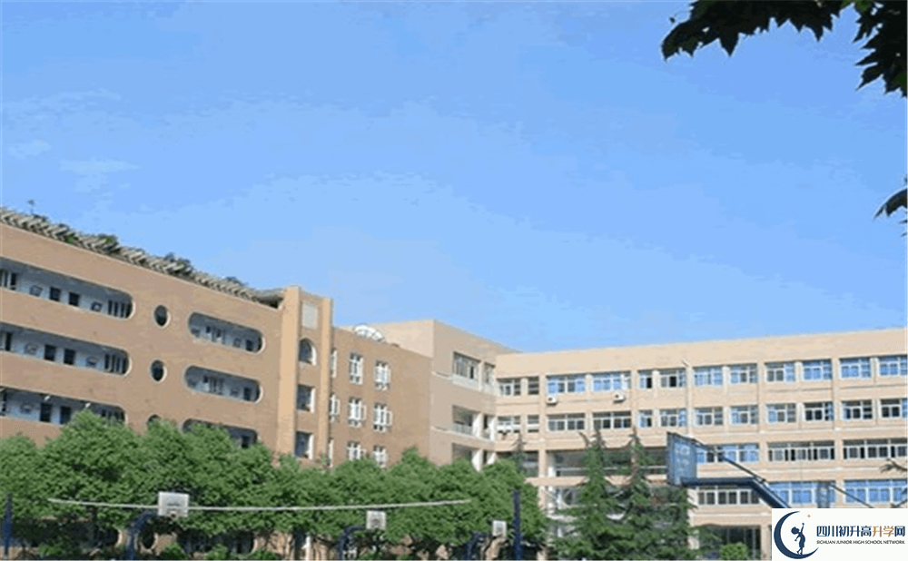 成都大學附屬中學的學校地址在哪里？