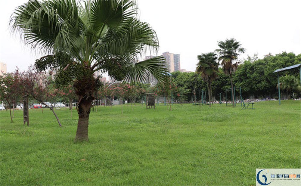 北大附中成都為明學(xué)校的住宿條件怎么樣？