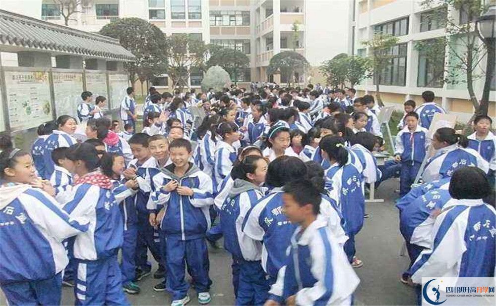 成都石室蜀都中學地址怎么走？