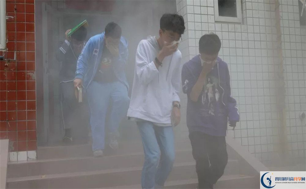 新都二中2020年高一入學(xué)考試時間是多久？