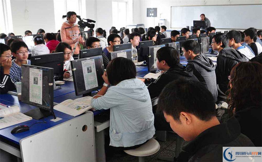彭州一中初升高向外地招生嗎？