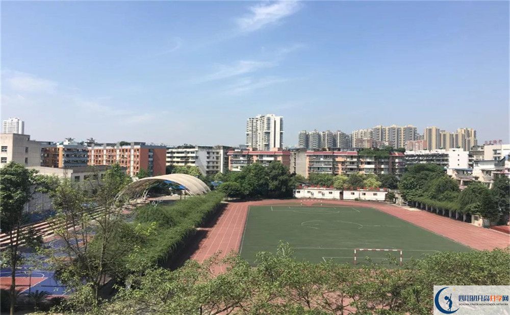 西南交通大學(xué)附屬中學(xué)的高中住宿怎么樣？