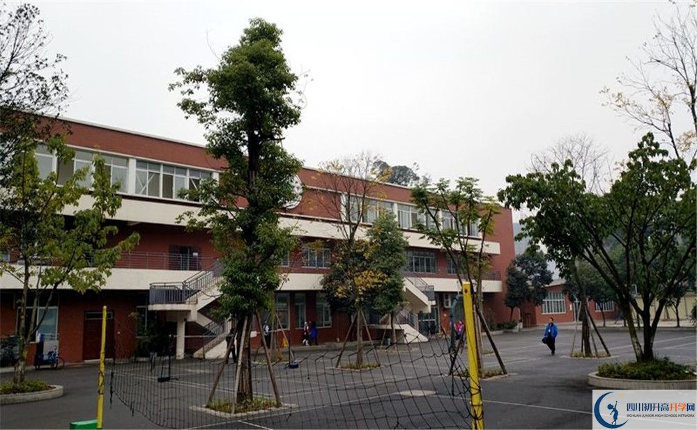 成都七中八一學校2020屆高三期末試卷在哪看？