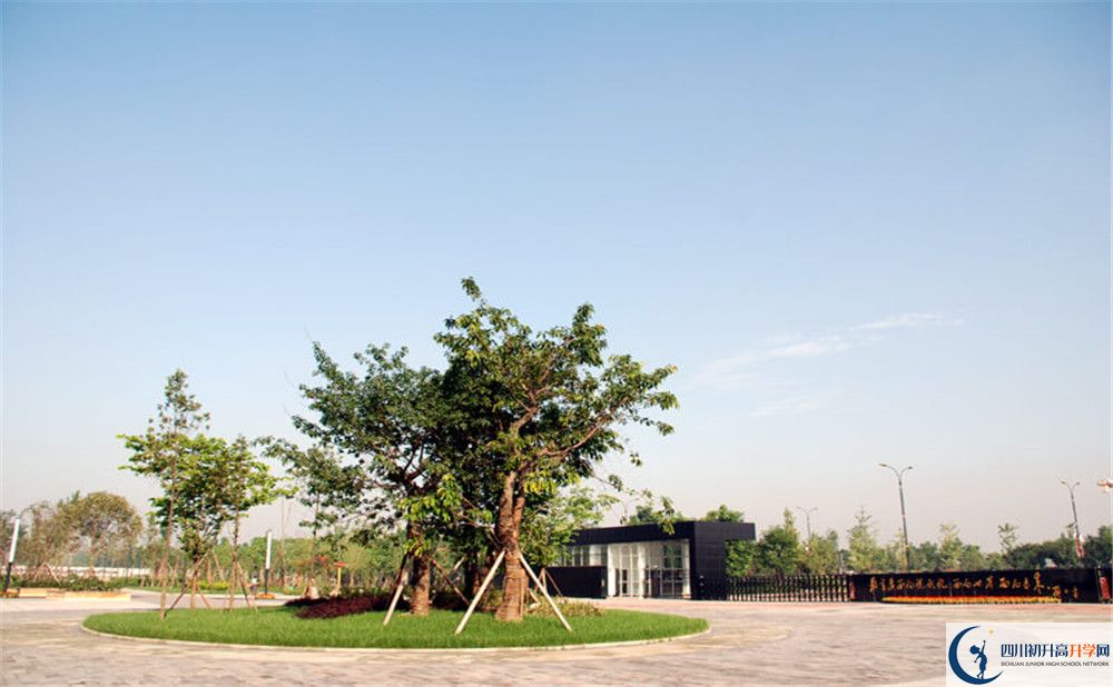 成都樹德中學(xué)光華校區(qū)是重點(diǎn)中學(xué)嗎？