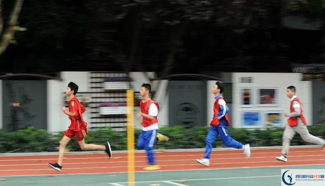 成都大學附屬中學在全國高中排名？