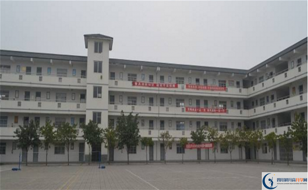成都市太平中學(xué)是重點(diǎn)中學(xué)嗎？
