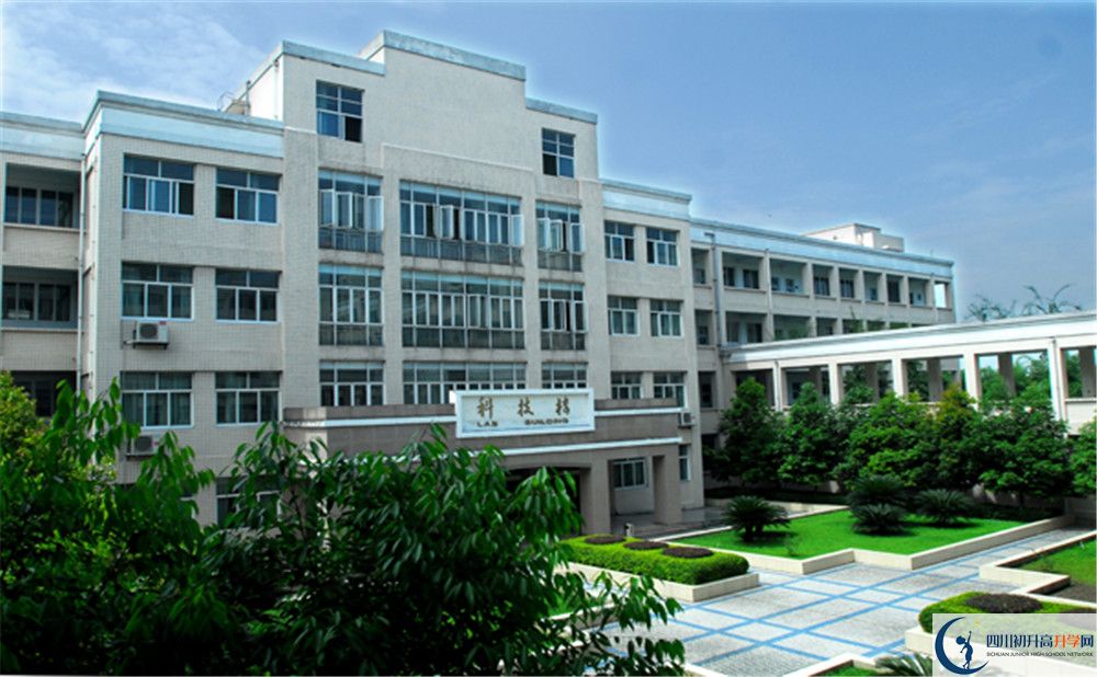 成都棠湖外國(guó)語(yǔ)學(xué)校高中平行班怎么樣？
