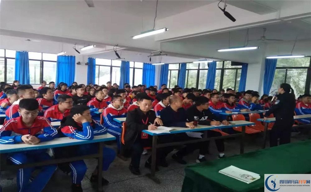 2020成都文武學(xué)校期末試卷數(shù)學(xué)在哪兒看？