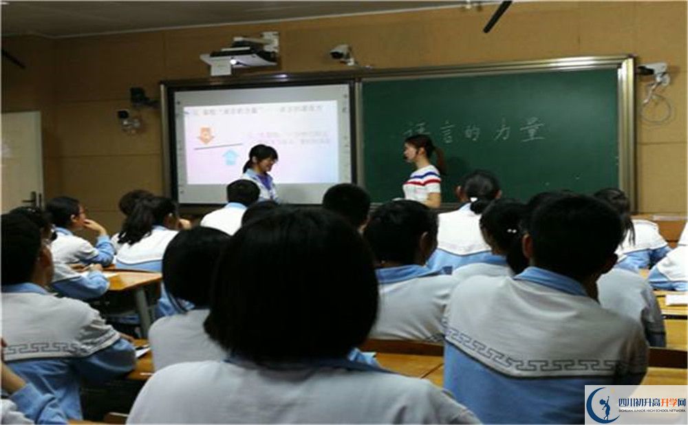 華潤高級中學2020年高三文綜測試題難嗎？