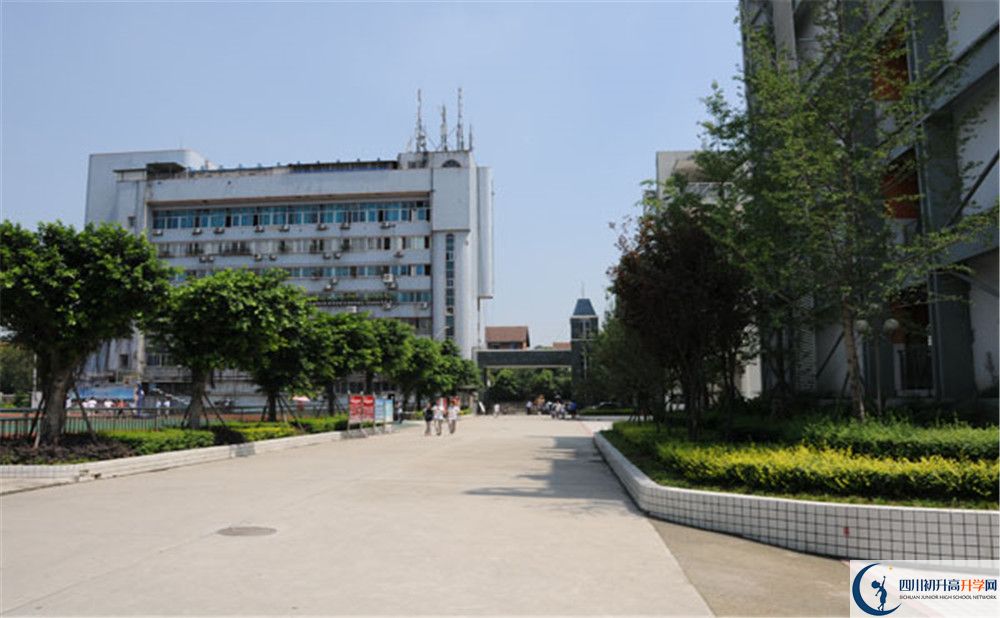 成都鐵路中學面向全國招生嗎？