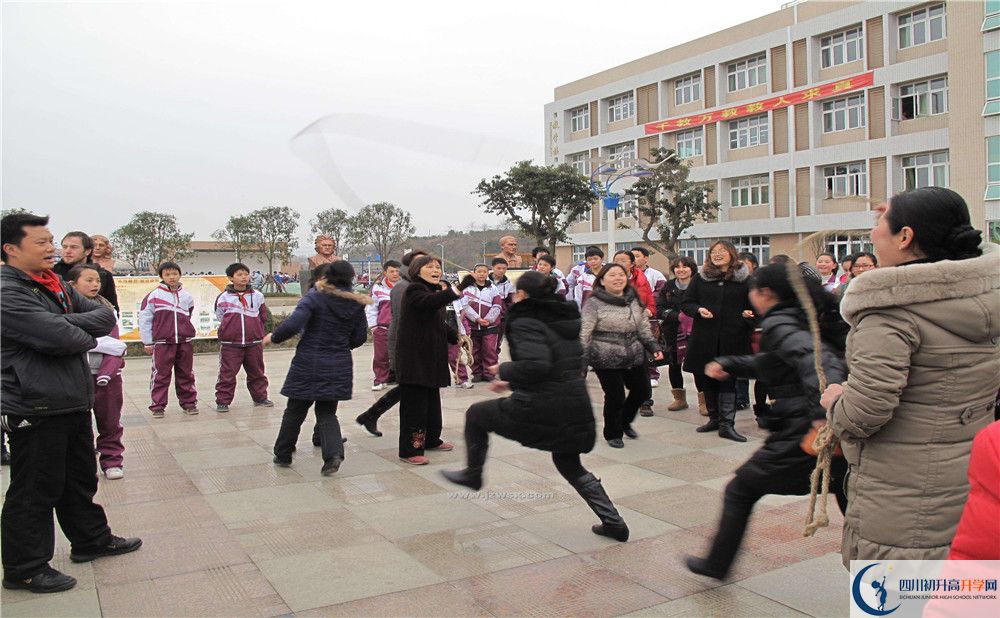 金堂實(shí)驗(yàn)中學(xué)2020屆高三數(shù)學(xué)測試題在哪看？
