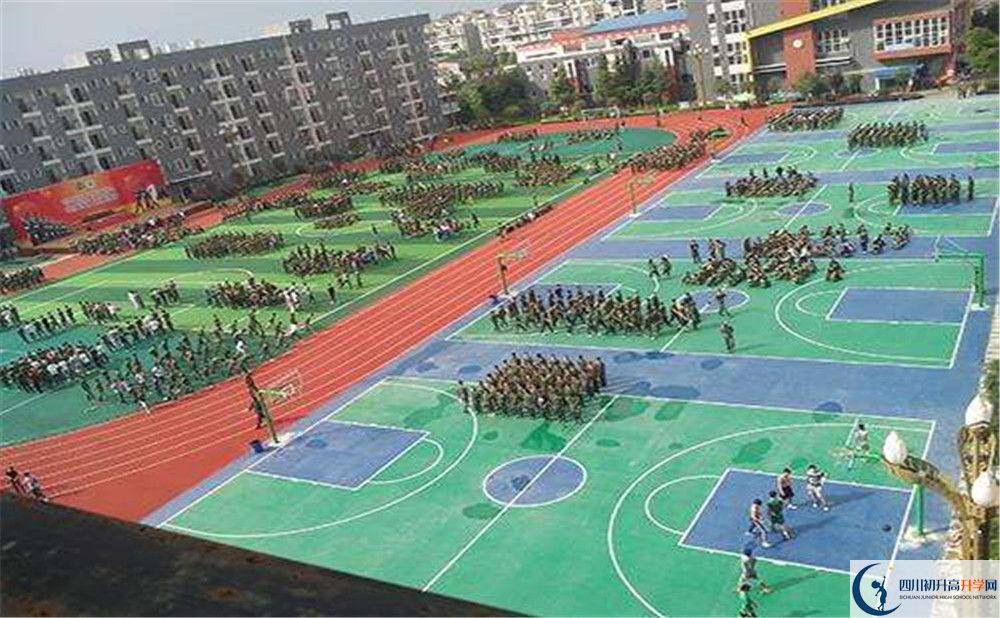 成都鐵路中學(xué)2020年高考人數(shù)是多少？