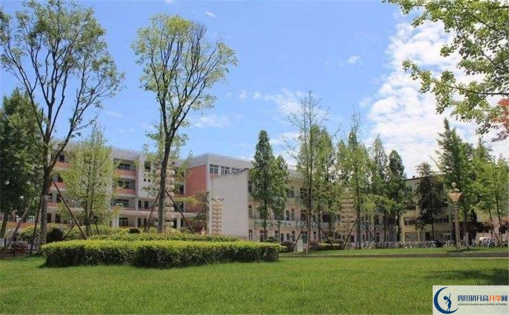 成都市籍田中學軍訓多久？