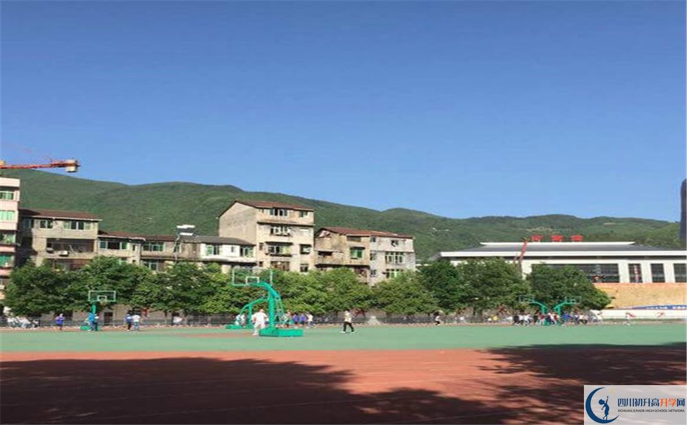 2020萬源市第三中學(xué)校錄取線是否有調(diào)整？