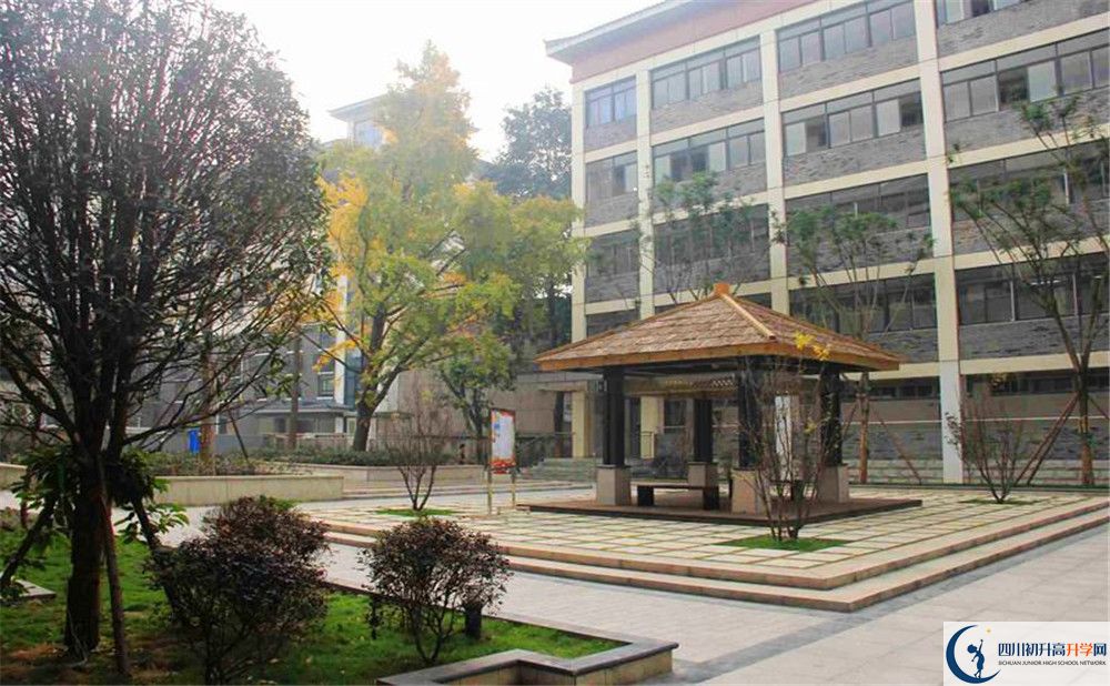 2020年成都市西北中學(xué)住宿條件怎么樣？